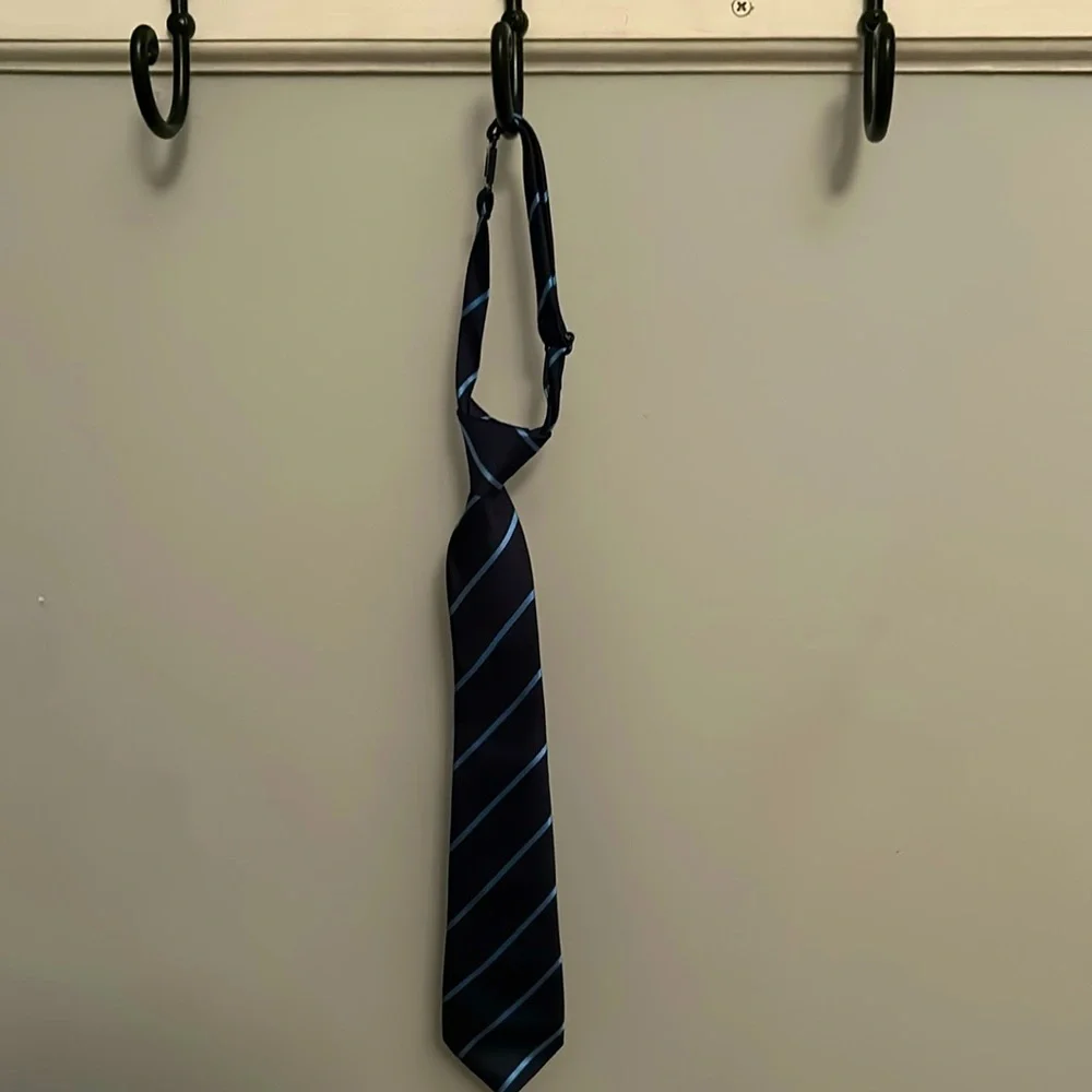 Children’s Place, adjustable tie, size little kids’ 4-7